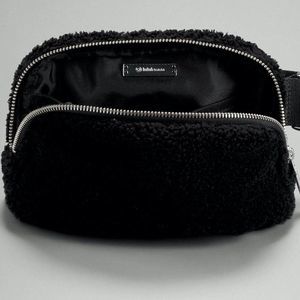 Lululemon Black Fleece Belt Bag • Limited Edition Sherpa Crossbody